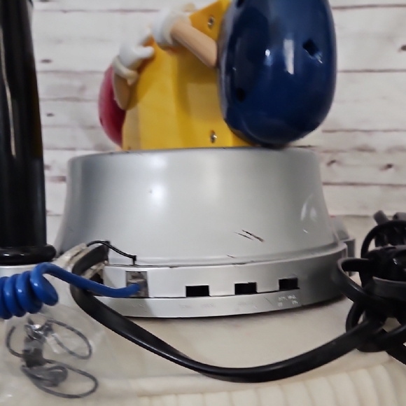 M&M'S Am/Fm Alarm Phone - Picture 4 of 7